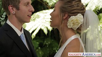 nicole aniston fucks mandingo