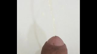 nudes_pissing