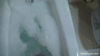 srilankan_auntys_vithout_bathing_videos
