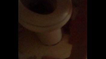 bathroom secred camara finger girl