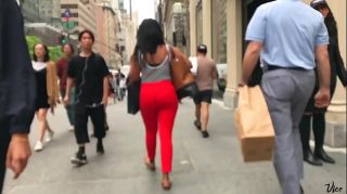 thick_ebony_booty_walking