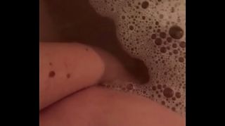 lia marie johnson fingering herself in the bathtub