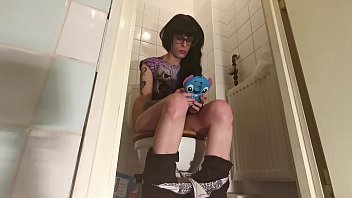 shitting pooping xxx hd videos
