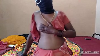 aunty show pussy saree boy fuck