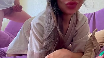 vidio horny guy nex door mom comples
